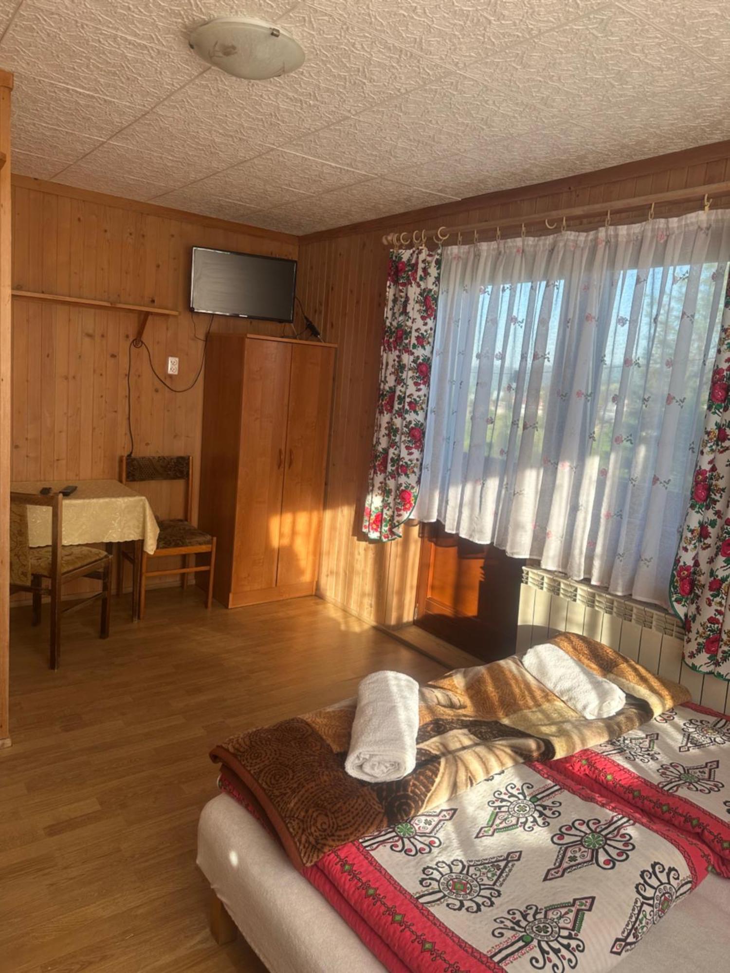 Pokoje Goscinne U Zofii Bukowina Tatrzańska Exteriör bild